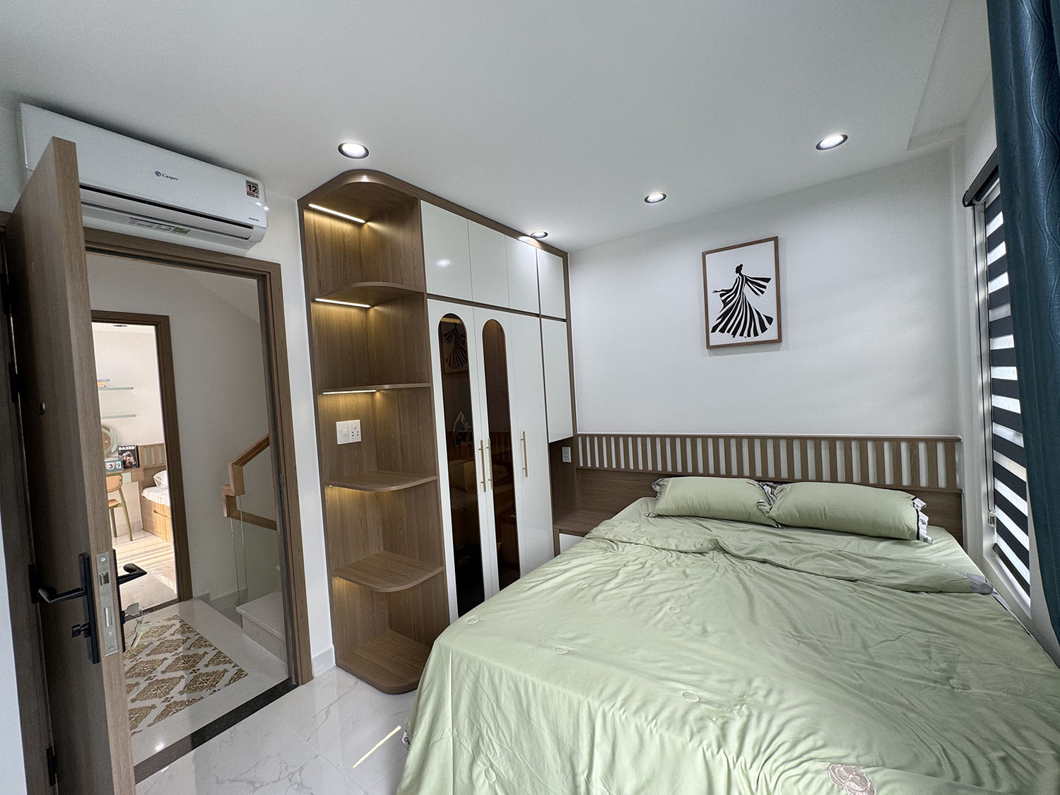 Biệt thự mini 3 lầu, t.kế Tân Cổ Điển, Full n.thất, hẻm ôtô Cầm Bá Thước - Cạnh Phố Ẩm Thực PXLong